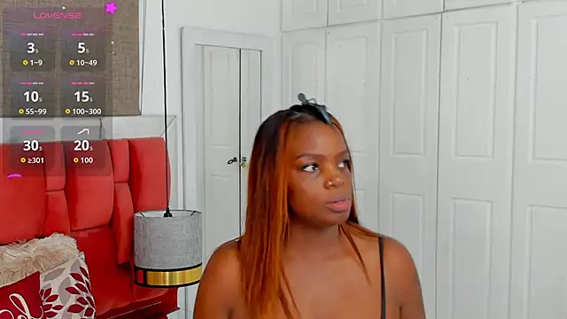 Snapshot of NatyParker chatting on 09-30-25, 01:27 NatyParker online show from 09-30-25, 01:27