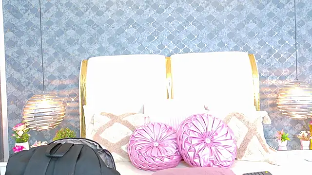 Snapshot of NatyParker chatting on 10-11-25, 01:53 NatyParker online show from 10-11-25, 01:53