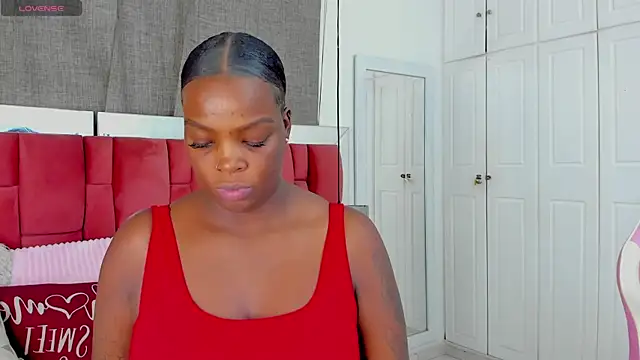 Snapshot of NatyParker chatting on 11-08-25, 01:33 NatyParker online show from 11-08-25, 01:33