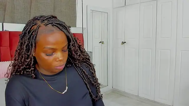 Snapshot of NatyParker chatting on 11-12-25, 01:11 NatyParker online show from 11-12-25, 01:11