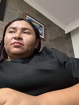 KarlaWild online show from 02-08-25, 02:04