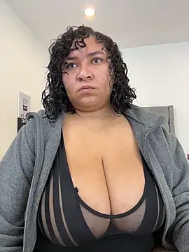 KarlaWild online show from 09-23-25, 03:15