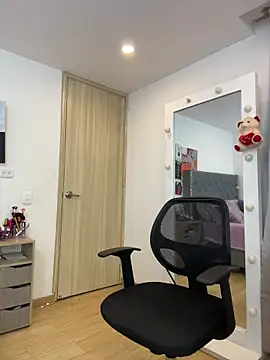 KarlaWild online show from 10-09-25, 08:07