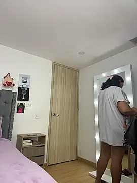 KarlaWild online show from 12-19-25, 12:01