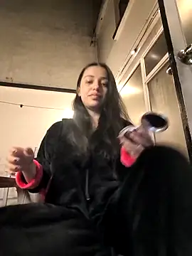 Snapshot of CAYLINCOLLINS chatting on 10-19-25, 04:02 CAYLINCOLLINS online show from 10-19-25, 04:02