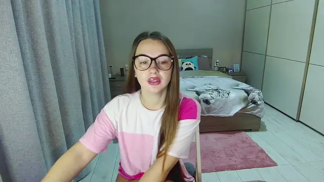 singletrouble online show from 10-18-25, 04:26