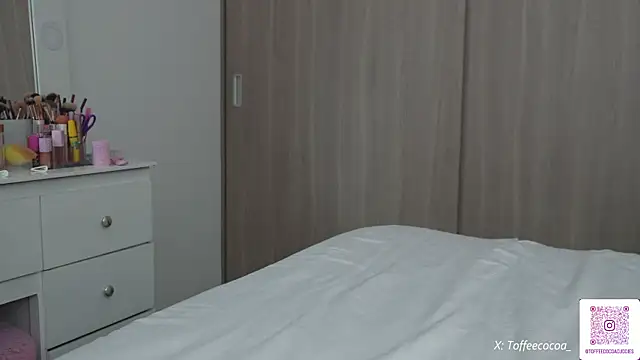 sophi lii online show from 10-06-25, 05:32