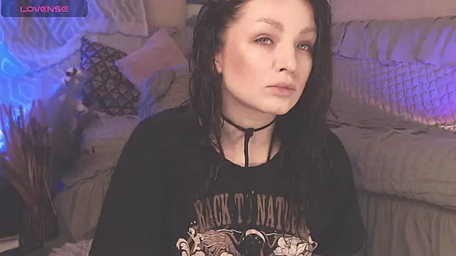 BritneyBarker online show from 02-13-25, 02:12