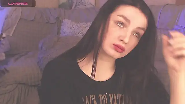 BritneyBarker online show from 03-19-25, 05:08