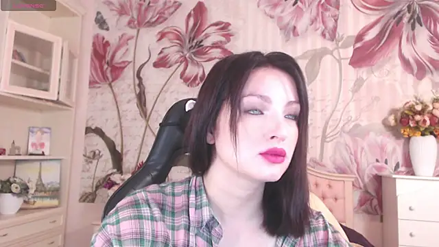 BritneyBarker online show from 09-11-25, 02:22