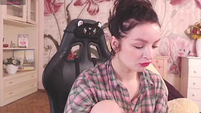 BritneyBarker online show from 09-14-25, 03:05