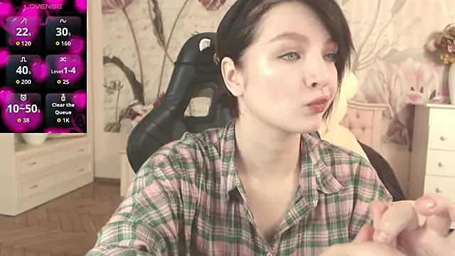 BritneyBarker online show from 10-06-25, 02:31