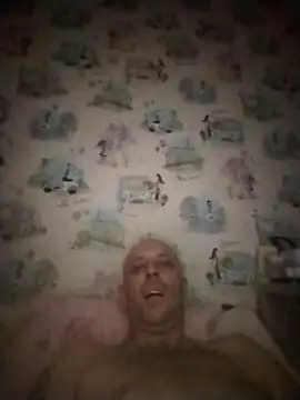 Snapshot of MaxDevilWhite chatting on 11-10-25, 09:03 MaxDevilWhite online show from 11-10-25, 09:03