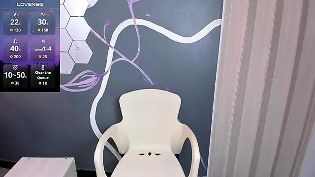 Sara Naugty online show from 10-28-25, 06:32