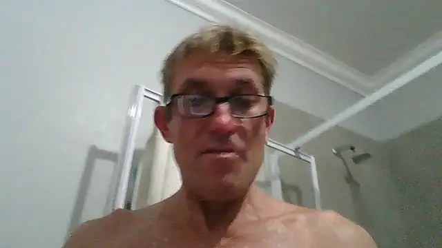 Snapshot of xylegs chatting on 02-21-25, 08:38 xylegs online show from 02-21-25, 08:38