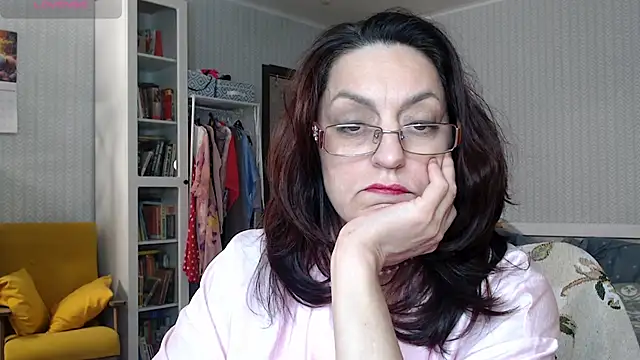 Soffya Soy online show from 05-13-26, 08:49