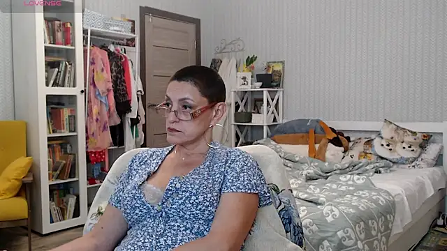 Soffya Soy online show from 05-26-26, 06:59