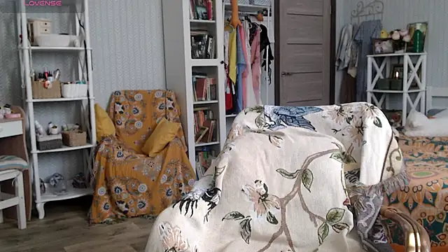 Soffya Soy online show from 07-26-26, 02:13
