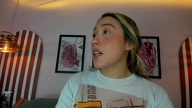 Lannajansen online show from 09-18-25, 04:53