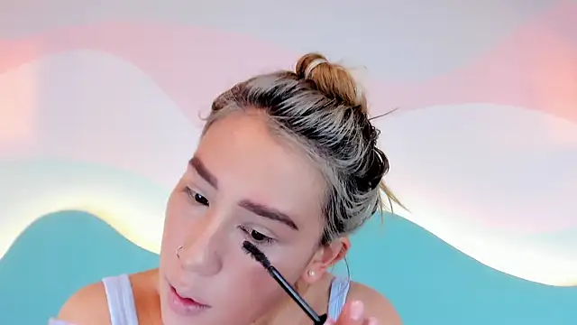 Lannajansen online show from 11-12-25, 02:17