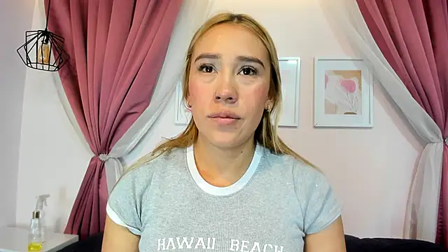 Lannajansen online show from 04-26-26, 03:10