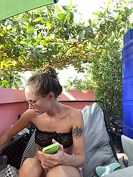 White Lu online show from 02-24-26, 02:20