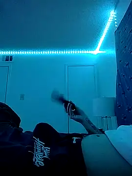 Snapshot of Texasstar420 chatting on 01-25-25, 05:40 Texasstar420 online show from 01-25-25, 05:40