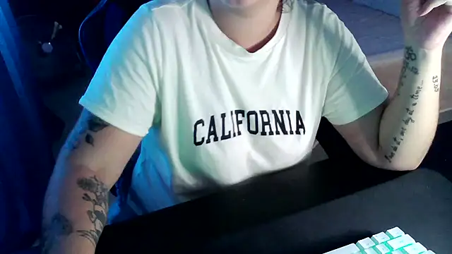 Snapshot of bunnyfox420 chatting on 09-16-25, 03:35 bunnyfox420 online show from 09-16-25, 03:35