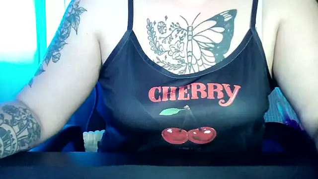 Snapshot of bunnyfox420 chatting on 09-25-25, 04:54 bunnyfox420 online show from 09-25-25, 04:54