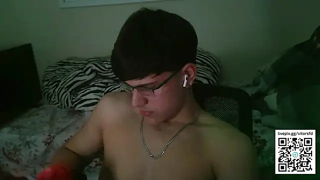 vitorsafado19 online show from 10-04-25, 06:11