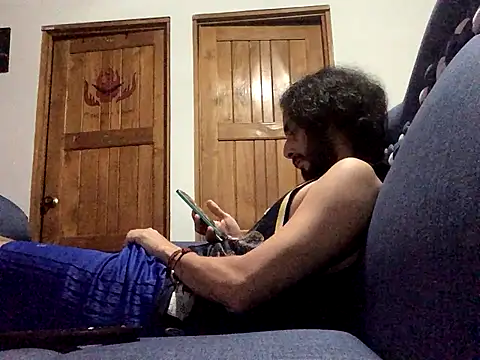 Nooneisthis online show from 10-05-25, 02:10