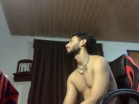 Snapshot of Nooneisthis chatting on 05-12-26, 05:37 Nooneisthis online show from 05-12-26, 05:37
