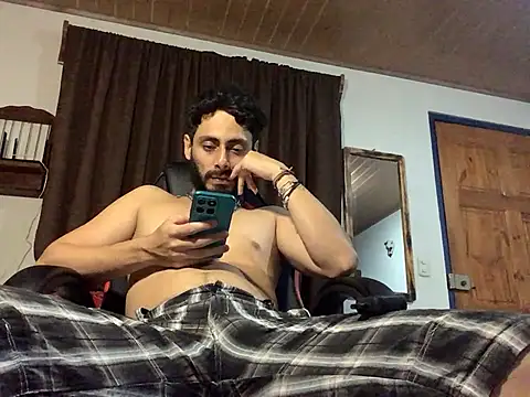 Snapshot of Nooneisthis chatting on 05-23-26, 05:12 Nooneisthis online show from 05-23-26, 05:12