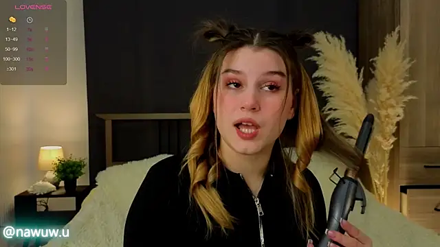 nawuwu online show from 02-20-25, 09:33