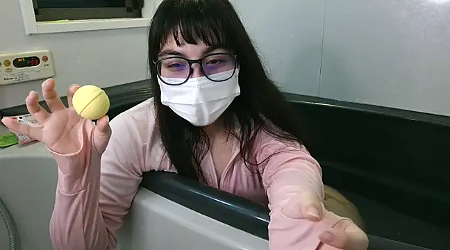 Snapshot of Sisi_cute chatting on 02-10-25, 02:37 Sisi cute online show from 02-10-25, 02:37