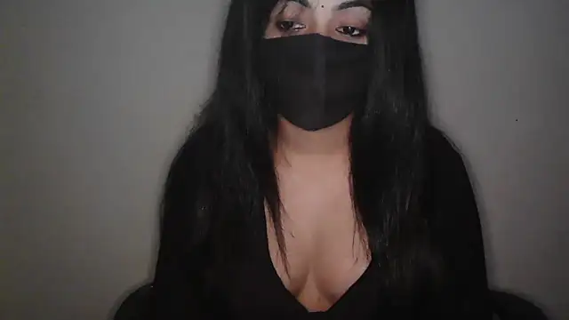 Snapshot of Reddy_Trisha chatting on 11-18-25, 01:00 Reddy Trisha online show from 11-18-25, 01:00