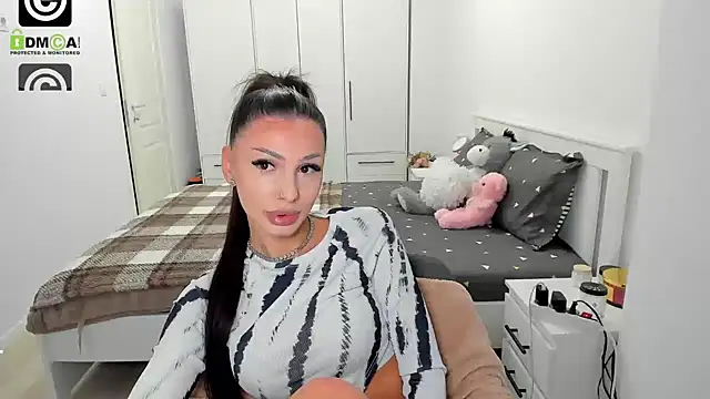 HelenShawn online show from 11-24-25, 08:30