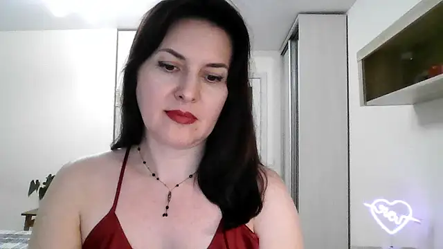 Victoria Glam online show from 03-19-25, 08:00