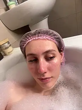 Molli Luv online show from 10-09-25, 07:56