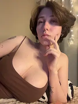 Molli Luv online show from 03-06-26, 04:25