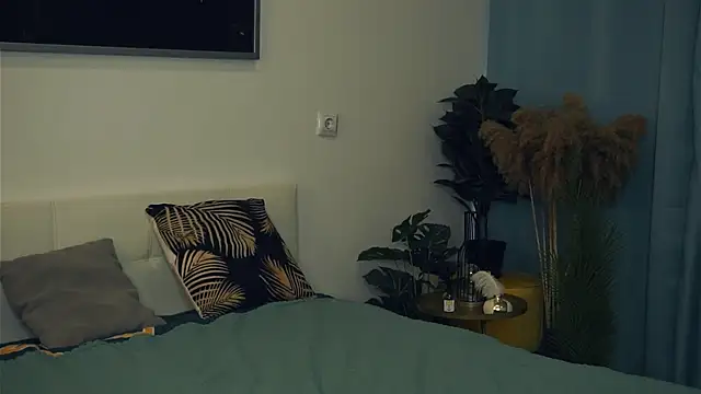 VeronaCritchlow online show from 03-05-25, 10:44