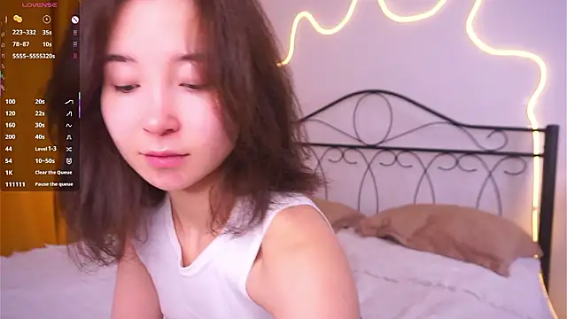 VeronaCritchlow online show from 03-25-26, 07:25