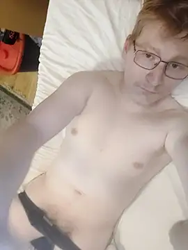 Snapshot of Arttuforyounakedboy chatting on 03-16-26, 01:04 Arttuforyounakedboy online show from 03-16-26, 01:04