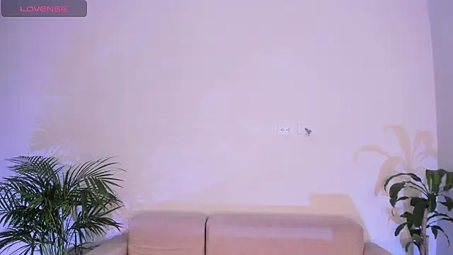 Snapshot of Hannah_Jonhson chatting on 12-03-25, 03:58 Hannah Jonhson online show from 12-03-25, 03:58