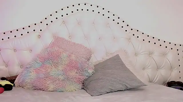 Snapshot of isabelajonesgl chatting on 10-23-25, 05:23 isabelajonesgl online show from 10-23-25, 05:23