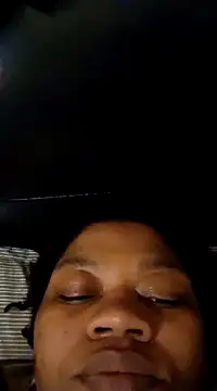 Snapshot of Big_BodyDee chatting on 03-05-25, 04:13 Big BodyDee online show from 03-05-25, 04:13