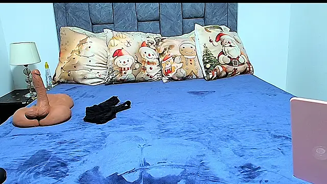 MeganCrow online show from 11-29-25, 05:38