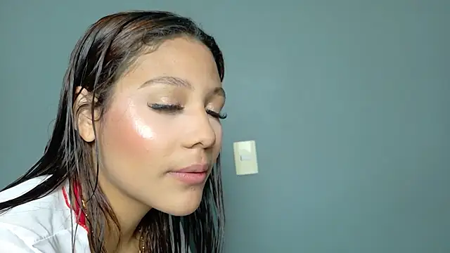 kathymia68 online show from 10-05-25, 08:40