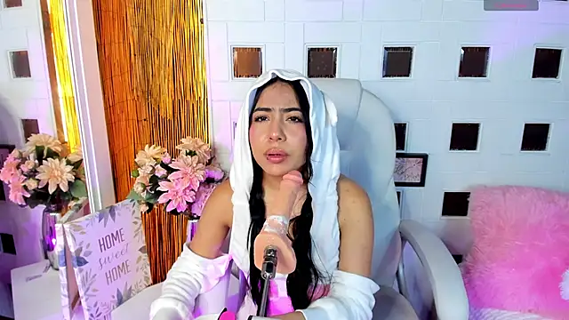 aniie west online show from 03-05-25, 03:18