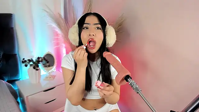 aniie west online show from 09-14-25, 02:49